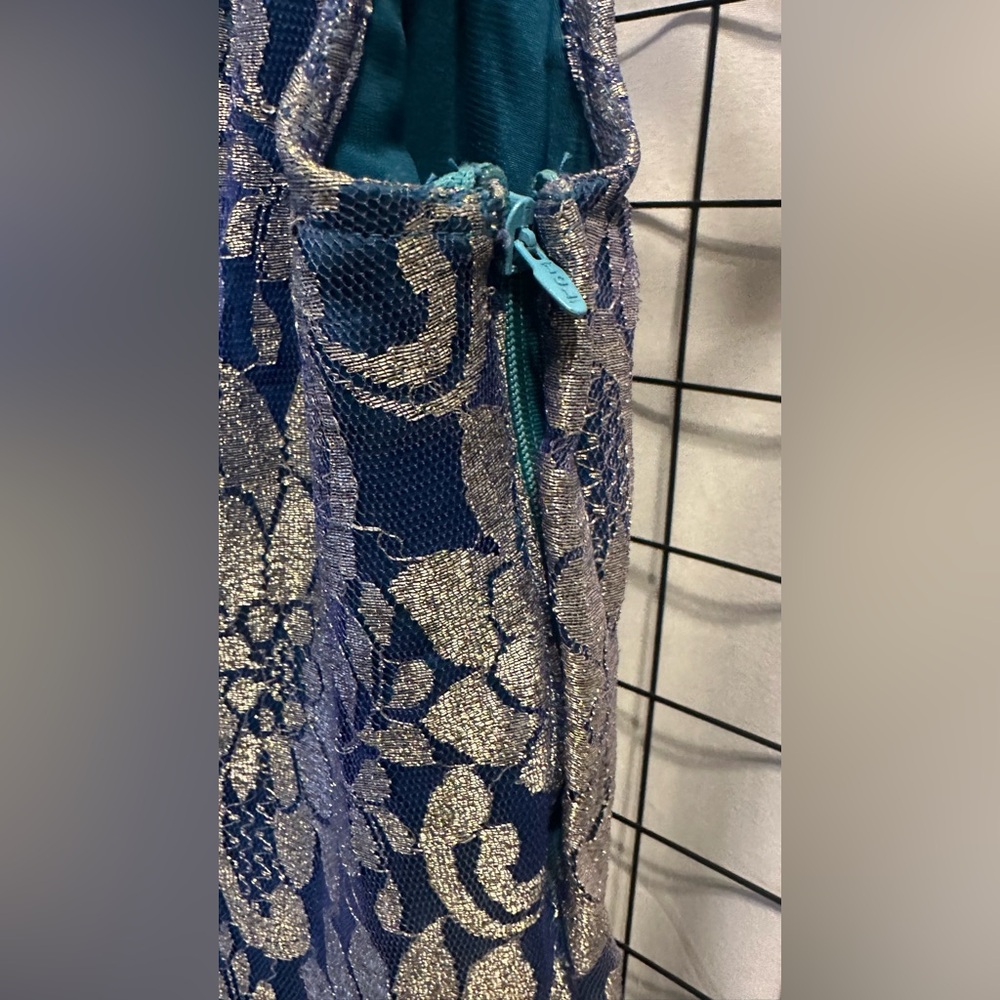 Custom Prom dress (Silver Lace with Teal/Blue lining, mesh top, and petticoat) - Picture 7 of 10